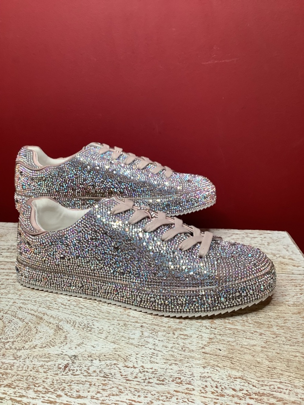 Matisse Bennet NWOT Sparkling Pink Rhinestone Embellished Lace Up Sneakers Comfy - Picture 6 of 11